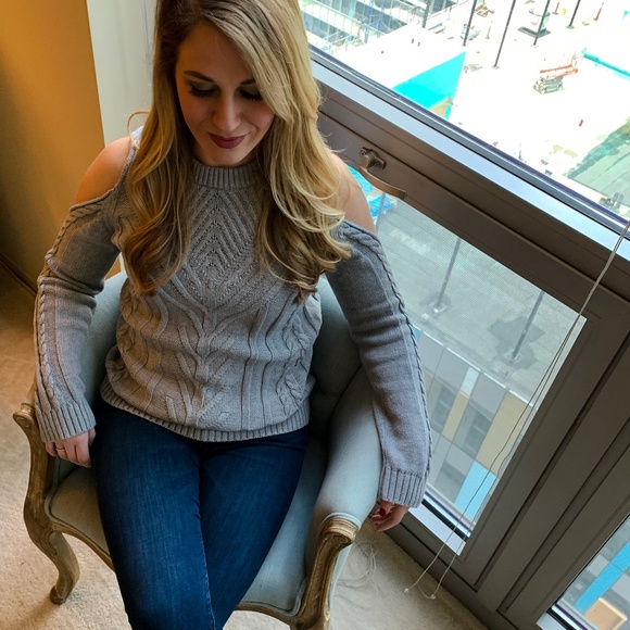 Vince Camuto Cable Knit Sweater - Picture 4 of 4